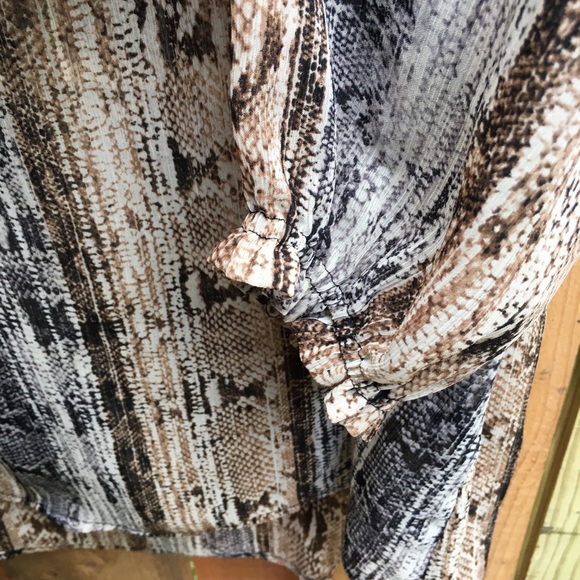 Liz Claiborne Shirt and Undershirt - Picture 4 of 6